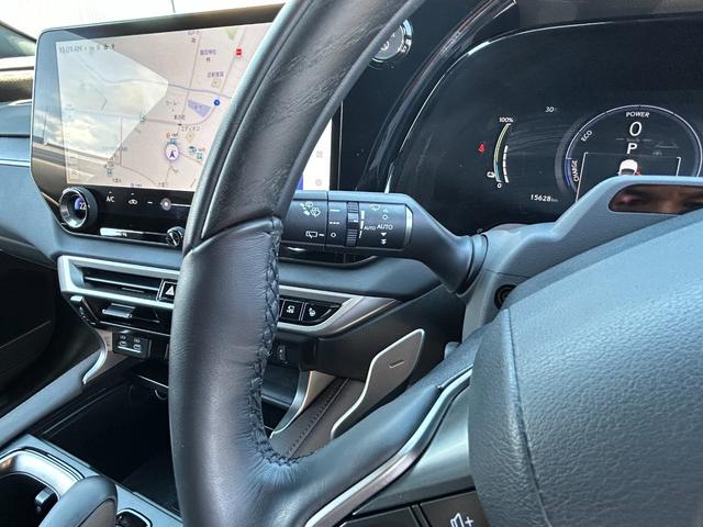 ＲＸ ＲＸ４５０ｈ＋　バージョンＬ　マークレビンソンサウンドシステム　寒冷地仕様　パノラマルーフ　カラーＨＵＤ　ＢＳＭ　レクサスチームメイト　ＡＤパーク　セミアニリン本革シート　ナノイーＸ　純正２１ｉｎＡＷ　デジタルインナーミラー（7枚目）