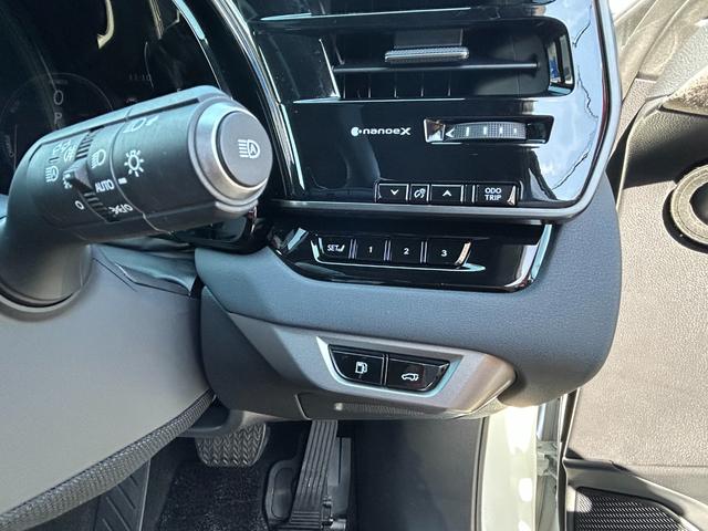 ＲＸ ＲＸ４５０ｈ＋　バージョンＬ　マークレビンソンサウンドシステム　寒冷地仕様　パノラマルーフ　カラーＨＵＤ　ＢＳＭ　レクサスチームメイト　ＡＤパーク　セミアニリン本革シート　ナノイーＸ　純正２１ｉｎＡＷ　デジタルインナーミラー（9枚目）