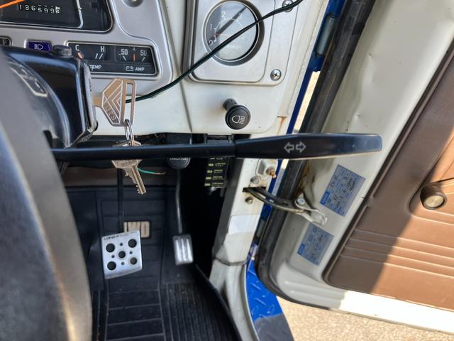 ランドクルーザー４０ 　ランドクルーザー４０　ＢＪ４６Ｖ　ロング　社外１６ｉｎＡＷ　ツイーター　ＣＤオーディオ　リヤヒーター　ウィンチ　ディーゼル車　５ＭＴ（5枚目）