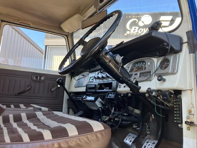 ランドクルーザー４０ 　ランドクルーザー４０　ＢＪ４６Ｖ　ロング　社外１６ｉｎＡＷ　ツイーター　ＣＤオーディオ　リヤヒーター　ウィンチ　ディーゼル車　５ＭＴ（13枚目）