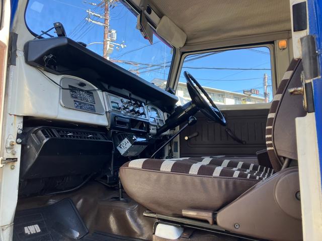 ランドクルーザー４０ 　ランドクルーザー４０　ＢＪ４６Ｖ　ロング　社外１６ｉｎＡＷ　ツイーター　ＣＤオーディオ　リヤヒーター　ウィンチ　ディーゼル車　５ＭＴ（15枚目）