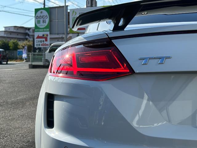 TTクーペ Sラインコンペティション ワンオーナー 150台限定車 コンフォートPKG ブラックスタイリングPKG RSリアスポイラー マトリクスLEDヘッド バーチャルコックピット 前席パワーシート シートヒーター 純正19inAW(33枚目)