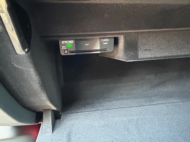 Ｑ８ ５５ＴＦＳＩクワトロ　Ｓライン　ワンオーナー　ブラックスタイリングＰＫＧ　コンフォートアシスタンスＰＫＧ　ＳラインプラスＰＫＧ　ＢＡＮＧ＆ＯＬＵＦＳＥＮサウンドシステム　前席マッサージ機能　ＡＣＣ　ＢＳＭ　バーチャルコックピット（18枚目）