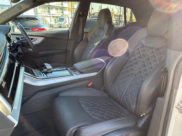 Ｑ８ ５５ＴＦＳＩクワトロ　Ｓライン　ワンオーナー　ブラックスタイリングＰＫＧ　コンフォートアシスタンスＰＫＧ　ＳラインプラスＰＫＧ　ＢＡＮＧ＆ＯＬＵＦＳＥＮサウンドシステム　前席マッサージ機能　ＡＣＣ　ＢＳＭ　バーチャルコックピット（24枚目）