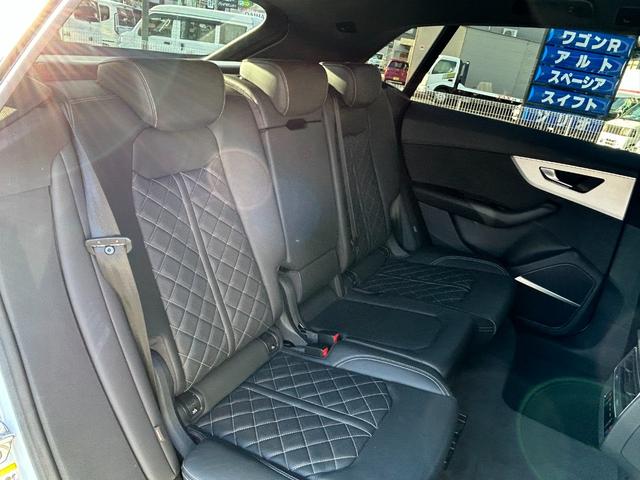 Ｑ８ ５５ＴＦＳＩクワトロ　Ｓライン　ワンオーナー　ブラックスタイリングＰＫＧ　コンフォートアシスタンスＰＫＧ　ＳラインプラスＰＫＧ　ＢＡＮＧ＆ＯＬＵＦＳＥＮサウンドシステム　前席マッサージ機能　ＡＣＣ　ＢＳＭ　バーチャルコックピット（28枚目）