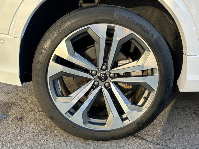 Ｑ８ ５５ＴＦＳＩクワトロ　Ｓライン　ワンオーナー　ブラックスタイリングＰＫＧ　コンフォートアシスタンスＰＫＧ　ＳラインプラスＰＫＧ　ＢＡＮＧ＆ＯＬＵＦＳＥＮサウンドシステム　前席マッサージ機能　ＡＣＣ　ＢＳＭ　バーチャルコックピット（48枚目）