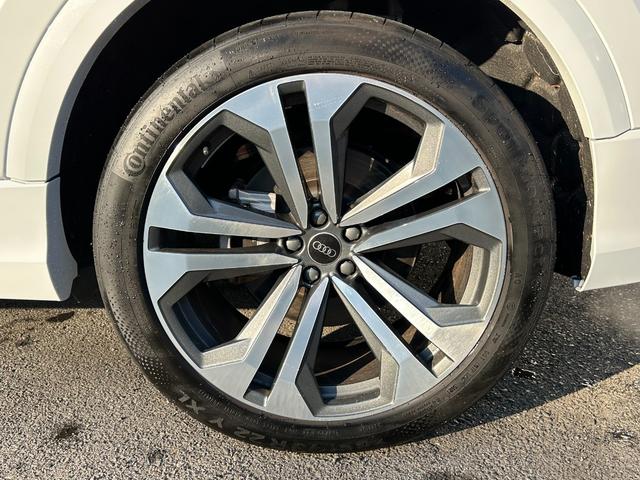 Ｑ８ ５５ＴＦＳＩクワトロ　Ｓライン　ワンオーナー　ブラックスタイリングＰＫＧ　コンフォートアシスタンスＰＫＧ　ＳラインプラスＰＫＧ　ＢＡＮＧ＆ＯＬＵＦＳＥＮサウンドシステム　前席マッサージ機能　ＡＣＣ　ＢＳＭ　バーチャルコックピット（49枚目）