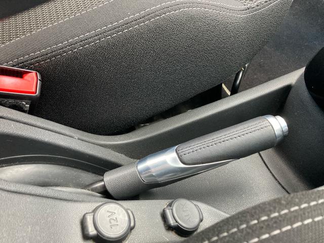 ＤＳ３ シック　レッド・ホワイトツートンカラー　ＥＴＣ　オートエアコン　キーレス　オーディオ　ＥＳＰ　１６インチアルミホイール　デイライト（27枚目）