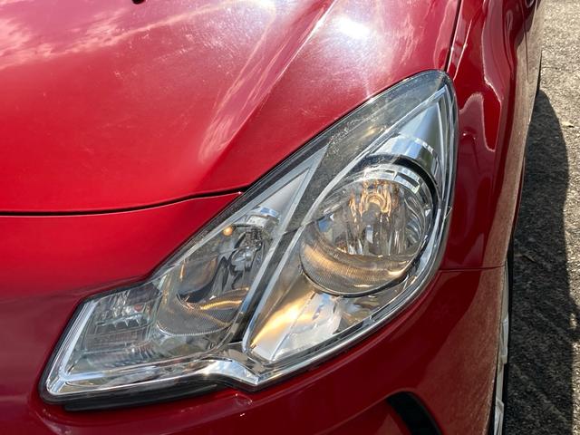ＤＳ３ シック　レッド・ホワイトツートンカラー　ＥＴＣ　オートエアコン　キーレス　オーディオ　ＥＳＰ　１６インチアルミホイール　デイライト（38枚目）