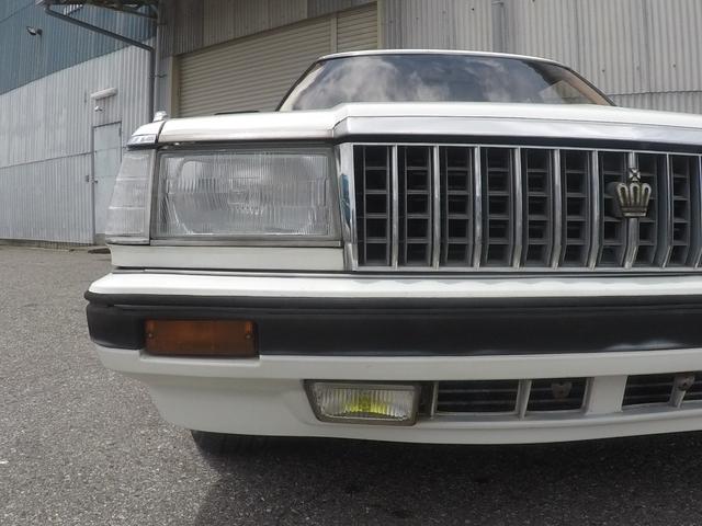 クラウン ロイヤルサルーン　ローダウン　新品ロンシャン１５インチ　２０２５年タイヤ―　　アドバンフレヴァ　保証付　運転席パワーシート　７２９７８ｋｍパワーステアリング　パワーウィンドウ（5枚目）