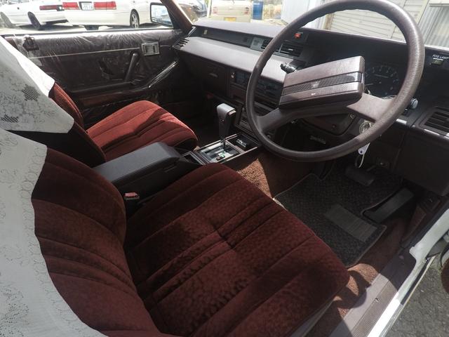 クラウン ロイヤルサルーン　ローダウン　新品ロンシャン１５インチ　２０２５年タイヤ―　　アドバンフレヴァ　保証付　運転席パワーシート　７２９７８ｋｍパワーステアリング　パワーウィンドウ（35枚目）