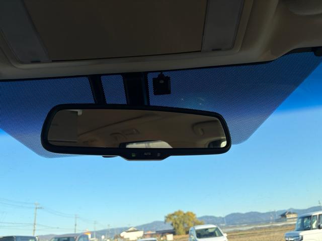 ヴェルファイア 2.4V V モデリスタエアロ 8インチナビ 後席モニター 両側電動スライドドア 1オーナー 禁煙車 白内装 べージュ内装 フルセグ(52枚目)