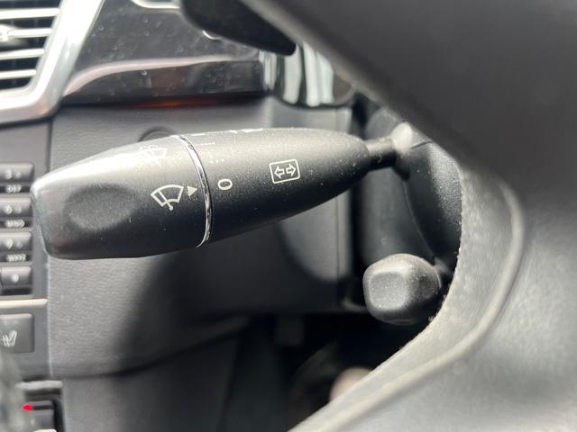 Ｅクラス Ｅ３５０　アバンギャルド　Ｂｌｕｅｔｏｏｔｈ　スマートキー　プッシュスタート　オートライト　盗難防止システム　ＨＤＤナビ　ナビ　電動シート　エアコン　オートクルーズ　革シート　ＡＢＳ（26枚目）