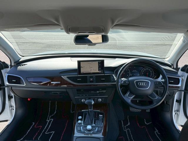 A6アバント 2.8FSIクワトロ 4WD 禁煙 プレセンスパッケージ 前後ドラレコ BOSEサウンド 駐車支援 全周囲カメラ サイドアシスト レーダークルコン シートメモリー パワーゲート ETC 黒革 シートヒーター 純正AW(10枚目)