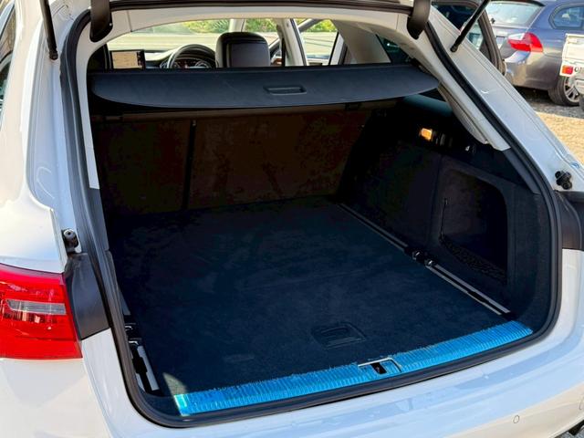 A6アバント 2.8FSIクワトロ 4WD 禁煙 プレセンスパッケージ 前後ドラレコ BOSEサウンド 駐車支援 全周囲カメラ サイドアシスト レーダークルコン シートメモリー パワーゲート ETC 黒革 シートヒーター 純正AW(17枚目)