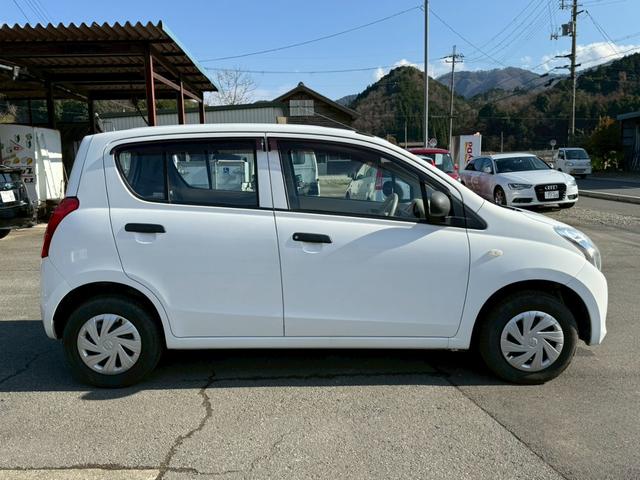 アルト F 4WD 5MT キーレスエントリー 純正オーディオ(4枚目)