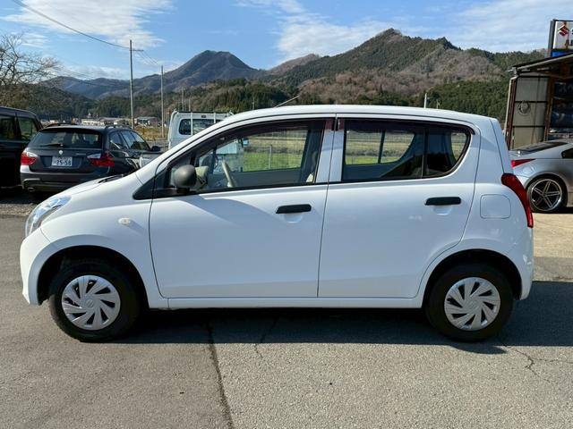 アルト F 4WD 5MT キーレスエントリー 純正オーディオ(8枚目)