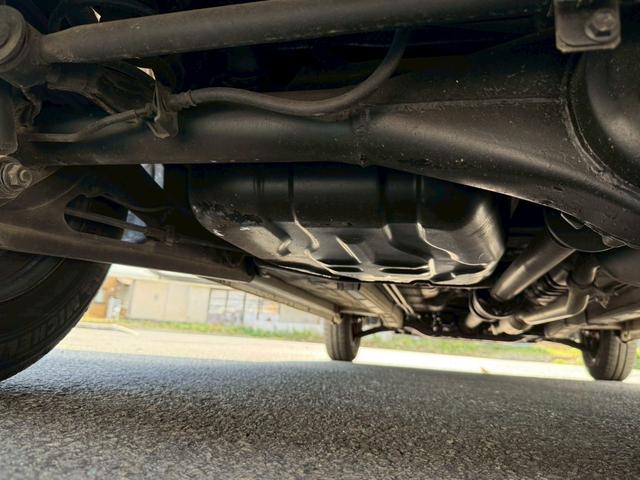 アルト F 4WD 5MT キーレスエントリー 純正オーディオ(18枚目)