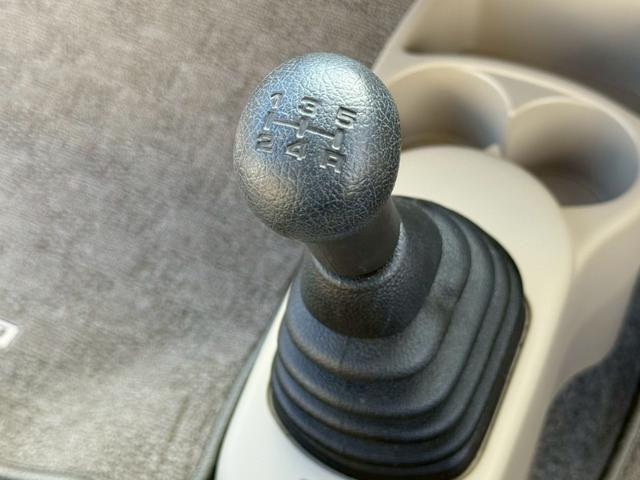 アルト F 4WD 5MT キーレスエントリー 純正オーディオ(20枚目)