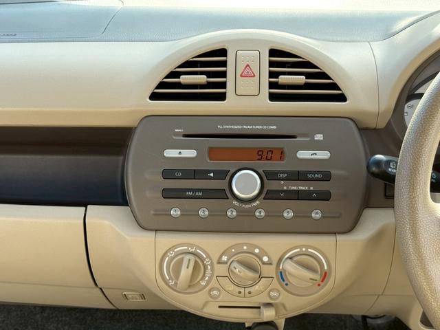 アルト F 4WD 5MT キーレスエントリー 純正オーディオ(21枚目)