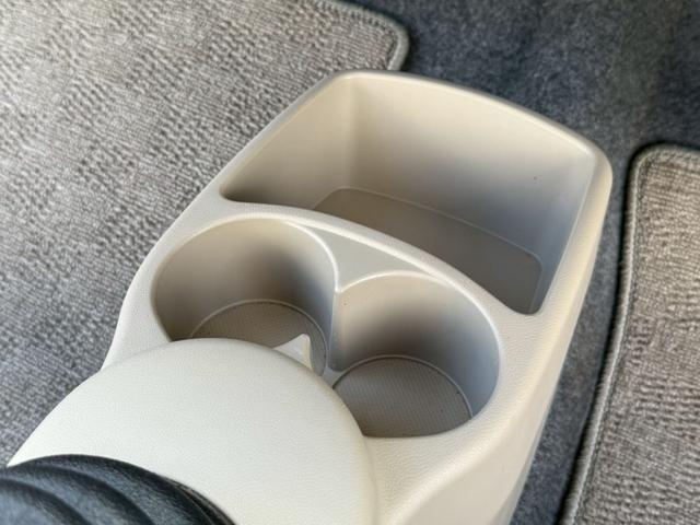 アルト F 4WD 5MT キーレスエントリー 純正オーディオ(25枚目)