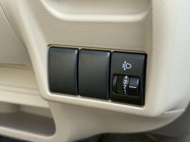 アルト F 4WD 5MT キーレスエントリー 純正オーディオ(30枚目)