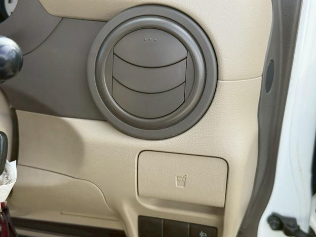 アルト F 4WD 5MT キーレスエントリー 純正オーディオ(31枚目)