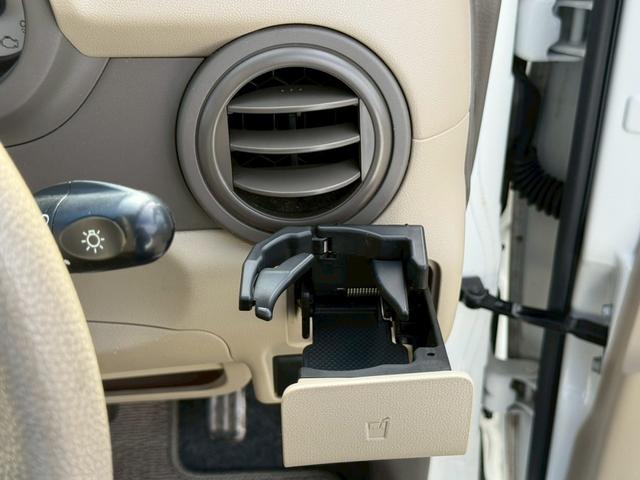 アルト F 4WD 5MT キーレスエントリー 純正オーディオ(32枚目)