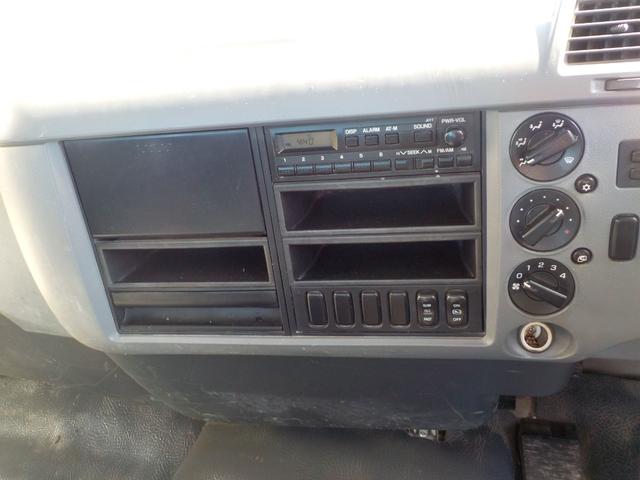 ファイター 　強力吸引車　汚泥吸引車　モリタエコノス製　パワフルマスター　ＲＢＸ４２ＰＶＤＢＨ　風量４０　タンク胴巻きステンレス　容量２８００　ホース付き（9枚目）