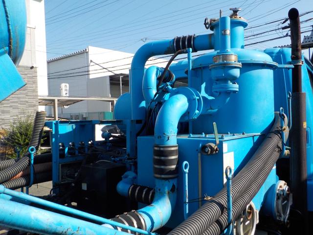 ファイター 　強力吸引車　汚泥吸引車　モリタエコノス製　パワフルマスター　ＲＢＸ４２ＰＶＤＢＨ　風量４０　タンク胴巻きステンレス　容量２８００　ホース付き（21枚目）