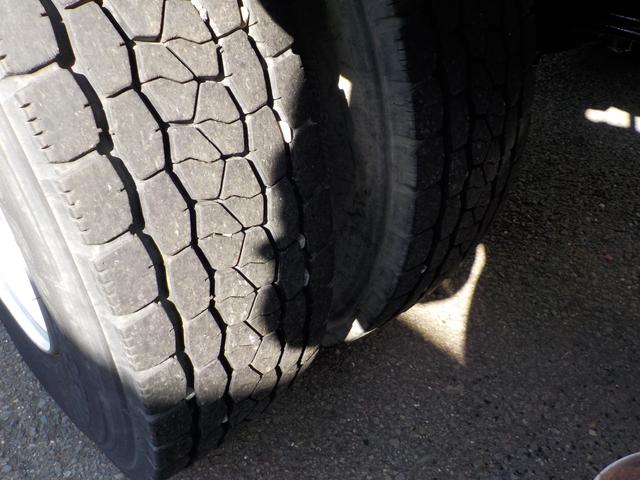 ファイター 　強力吸引車　汚泥吸引車　モリタエコノス製　パワフルマスター　ＲＢＸ４２ＰＶＤＢＨ　風量４０　タンク胴巻きステンレス　容量２８００　ホース付き（25枚目）