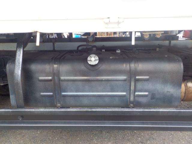 デュトロ 古河ユニック製 3段クレーン ラジコン付き 荷台鉄板張り 積載3000kg 車検付き(21枚目)