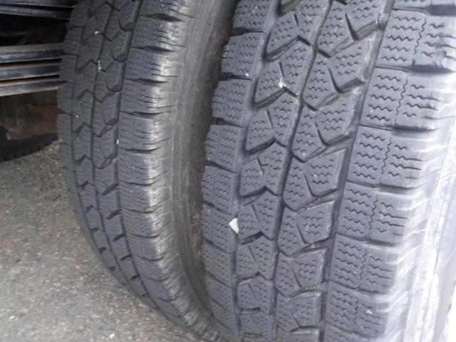 デュトロ 古河ユニック製 3段クレーン ラジコン付き 荷台鉄板張り 積載3000kg 車検付き(38枚目)