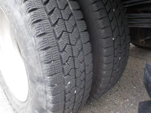 デュトロ 古河ユニック製 3段クレーン ラジコン付き 荷台鉄板張り 積載3000kg 車検付き(39枚目)