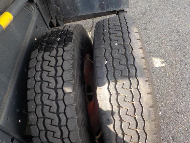 エルフトラック 　土砂禁深ダンプ　新明和工業製　リア観音式扉　６００ｋｇ垂直ゲート付き（12枚目）