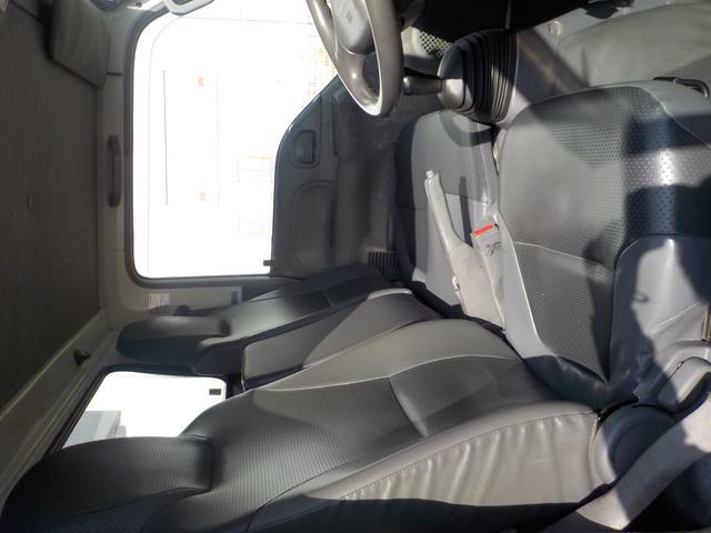 エルフトラック 　土砂禁深ダンプ　新明和工業製　リア観音式扉　６００ｋｇ垂直ゲート付き（16枚目）