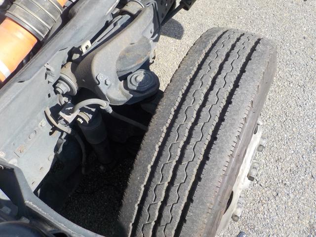 エルフトラック 　土砂禁深ダンプ　新明和工業製　リア観音式扉　６００ｋｇ垂直ゲート付き（25枚目）