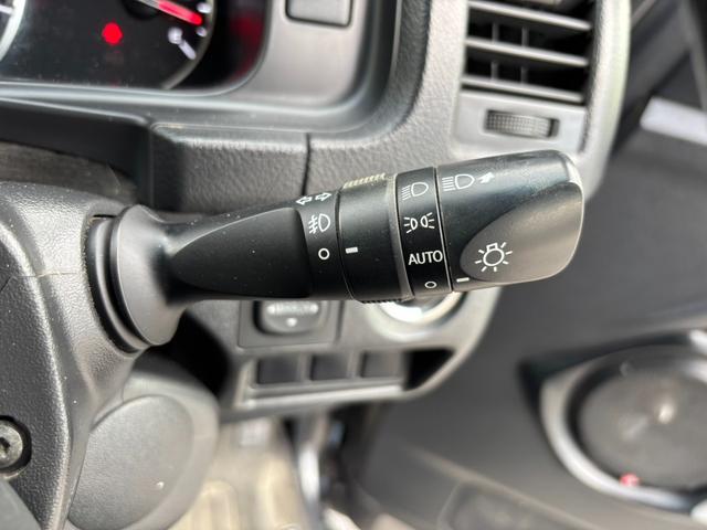 ハイエースバン スーパーGL ダークプライム 3.0D ワンオーナー 10インチフローティングナビ ヒッチメンバー LEDヘッドライト LEDフォグ 追加スピーカー アンプ ミラー型バックカメラ バットフェイスボンネット キーフリー/Pスタート(57枚目)