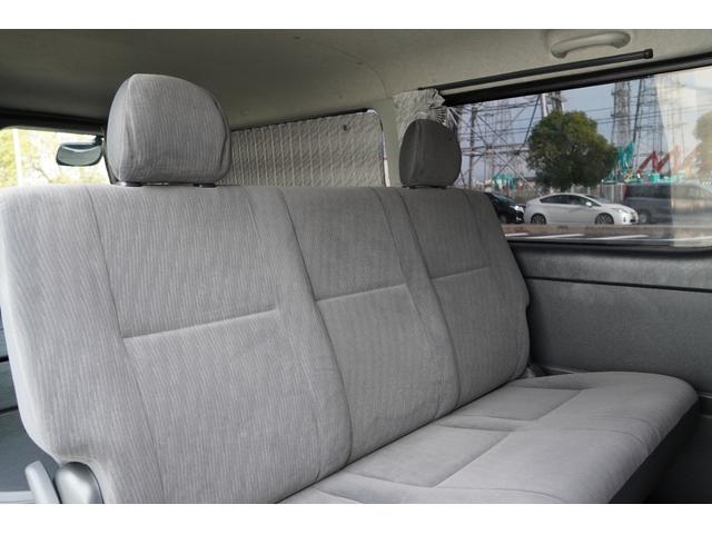 レジアスエースバン ロングスーパーＧＬ　２．０Ｇ　ワンオーナー　ベットキット　１５インチＡＷ　　純正ＨＩＤヘッド　ＧＯＯＤ　ＹＥＡＲ　Ｗレター　純正ナビ　キーレスキー　オートエアコン　パールホワイト０７０（20枚目）