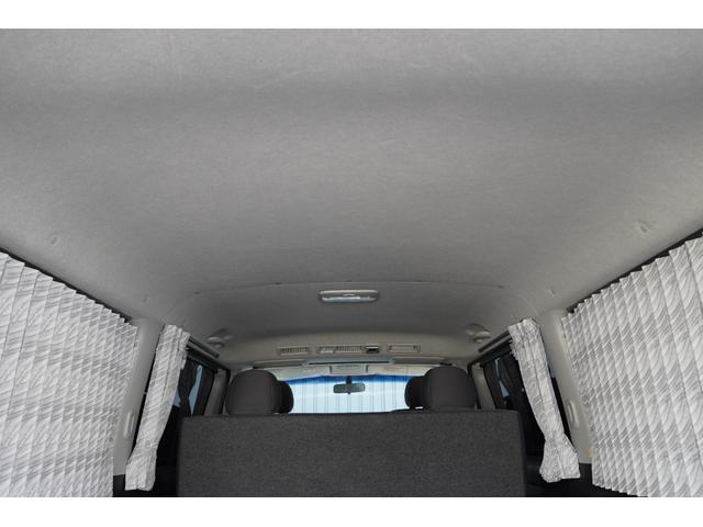 レジアスエースバン ロングスーパーＧＬ　２．０Ｇ　ワンオーナー　ベットキット　１５インチＡＷ　　純正ＨＩＤヘッド　ＧＯＯＤ　ＹＥＡＲ　Ｗレター　純正ナビ　キーレスキー　オートエアコン　パールホワイト０７０（22枚目）