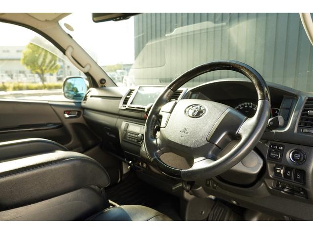 レジアスエースバン スーパーGL ダークプライム 3.0D ALPINE8インチナビ ALPINE 11.5インチフリップダウンモニター 両側パワースライドドア 純正フルエアロ リアスポイラー LEDテールランプ バックカメラ(13枚目)