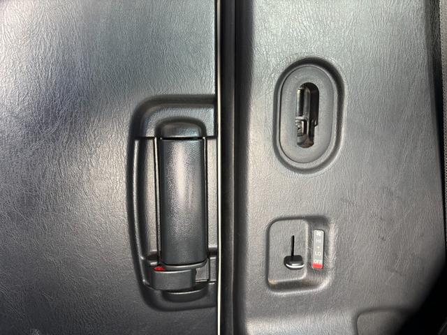 レジアスエースバン スーパーGL ダークプライム 3.0D ALPINE8インチナビ ALPINE 11.5インチフリップダウンモニター 両側パワースライドドア 純正フルエアロ リアスポイラー LEDテールランプ バックカメラ(57枚目)