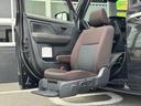 ルーミー G ウェルキャブ車 助手席リフトアップシート リモコン式回転昇降シート 車椅子固定装置Aタイプ 9インチディスプレイオーディオ ETC2.0 パノラミックビューモニター 両側パワースライドドア ドラレコ 中古車画像_3