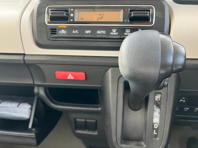 スペーシア ＨＹＢＲＩＤ　Ｇ　２型　衝突被害軽減ブレーキ　全方位ナビ付　デュアルカメラブレーキ｜後退時ブレーキサポート｜後席両側スライドドア｜ハロゲンヘッドランプ｜全方位モニター用カメラ｜携帯リモコン｜ステアリングオーディオスイッチ｜（11枚目）