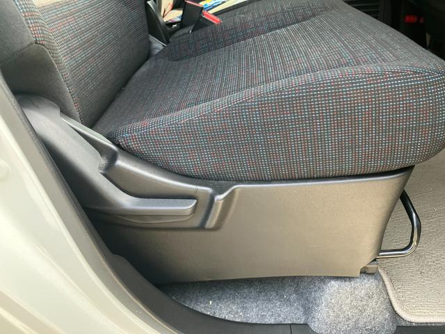 スペーシア ＨＹＢＲＩＤ　Ｇ　２型　衝突被害軽減ブレーキ　全方位ナビ付　デュアルカメラブレーキ｜後退時ブレーキサポート｜後席両側スライドドア｜ハロゲンヘッドランプ｜全方位モニター用カメラ｜携帯リモコン｜ステアリングオーディオスイッチ｜（30枚目）