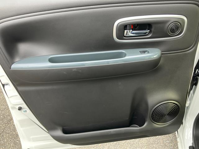 ワゴンＲスマイル ＨＹＢＲＩＤ　Ｘ　３型　全方位モニター付ナビ　ＬＥＤランプ　デュアルセンサーブレーキＩＩ｜後席両側ワンアクションパワースライド｜リモート格納式ドアミラー｜３６０°プレミアムＵＶ＆ＩＲカットガラス｜電動パーキングブレーキ｜ＵＳＢ電源ソケット｜（45枚目）