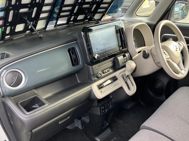 ワゴンＲスマイル ＨＹＢＲＩＤ　Ｘ　３型　全方位モニター付ナビ　ＬＥＤランプ　デュアルセンサーブレーキＩＩ｜後席両側ワンアクションパワースライド｜リモート格納式ドアミラー｜３６０°プレミアムＵＶ＆ＩＲカットガラス｜電動パーキングブレーキ｜ＵＳＢ電源ソケット｜（47枚目）