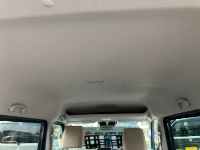 エブリイワゴン ＰＺターボ　ハイルーフ　６型　ＣＶＴ　ＬＥＤヘッドランプ　デュアルカメラブレーキ｜後席左側ワンアクションパワースライド｜１４インチアルミホイール｜本革巻きステアリングホイール｜リモート格納式ドアミラー｜運転席シートヒーター｜（12枚目）