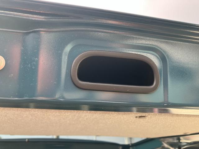 エブリイワゴン ＰＺターボ　ハイルーフ　６型　ＣＶＴ　ＬＥＤヘッドランプ　デュアルカメラブレーキ｜後席左側ワンアクションパワースライド｜１４インチアルミホイール｜本革巻きステアリングホイール｜リモート格納式ドアミラー｜運転席シートヒーター｜（49枚目）