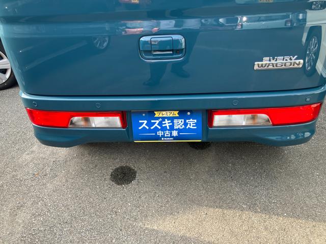 エブリイワゴン ＰＺターボ　ハイルーフ　６型　ＣＶＴ　ＬＥＤヘッドランプ　デュアルカメラブレーキ｜後席左側ワンアクションパワースライド｜１４インチアルミホイール｜本革巻きステアリングホイール｜リモート格納式ドアミラー｜運転席シートヒーター｜（64枚目）